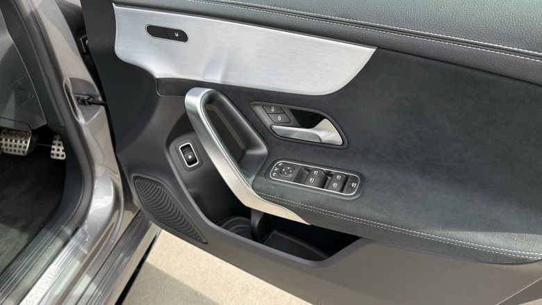 Mercedes-Benz A-Class A250e AMG Line Premium Plus Edition 4dr Auto Saloon